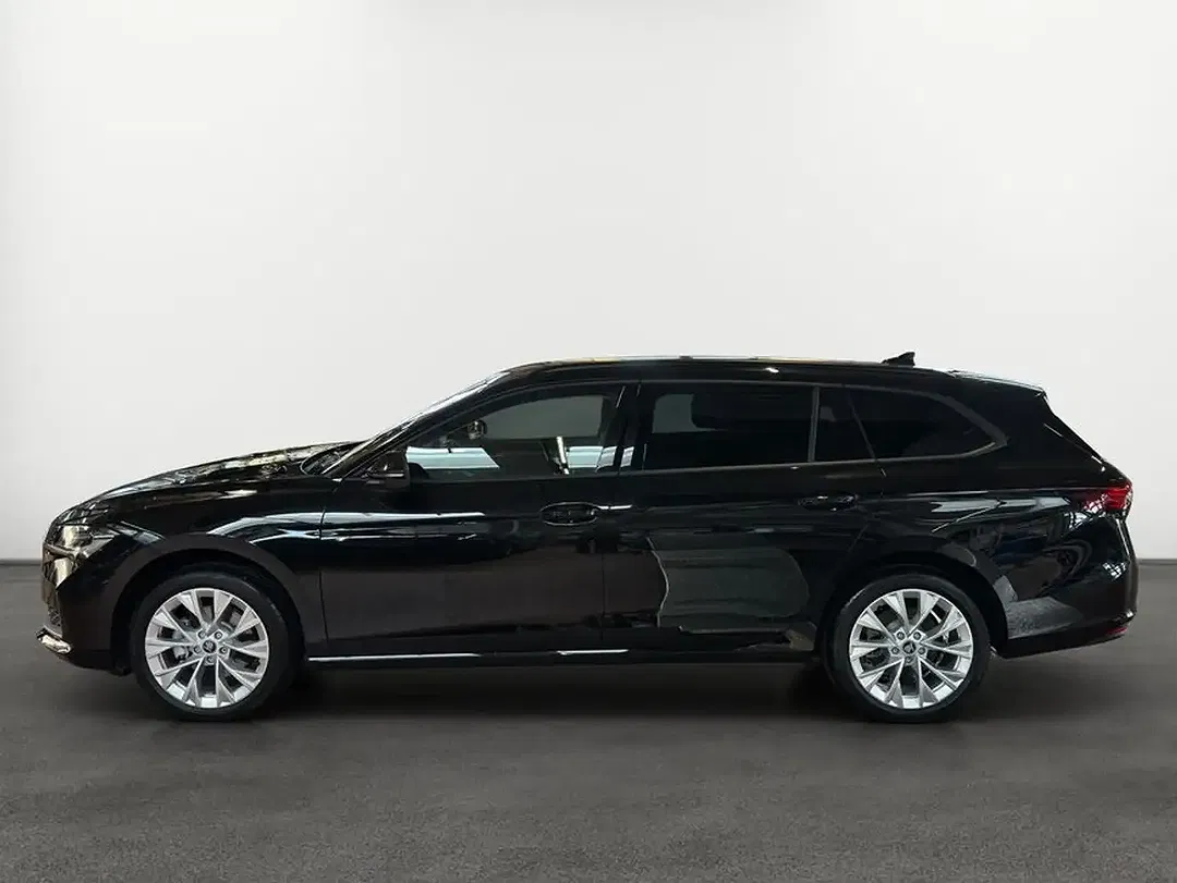 Skoda Superb - Thumbnail 2