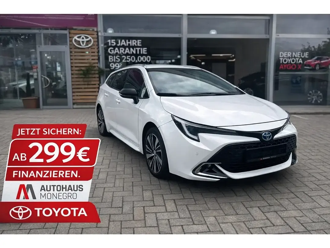 Toyota Corolla - Thumbnail 1