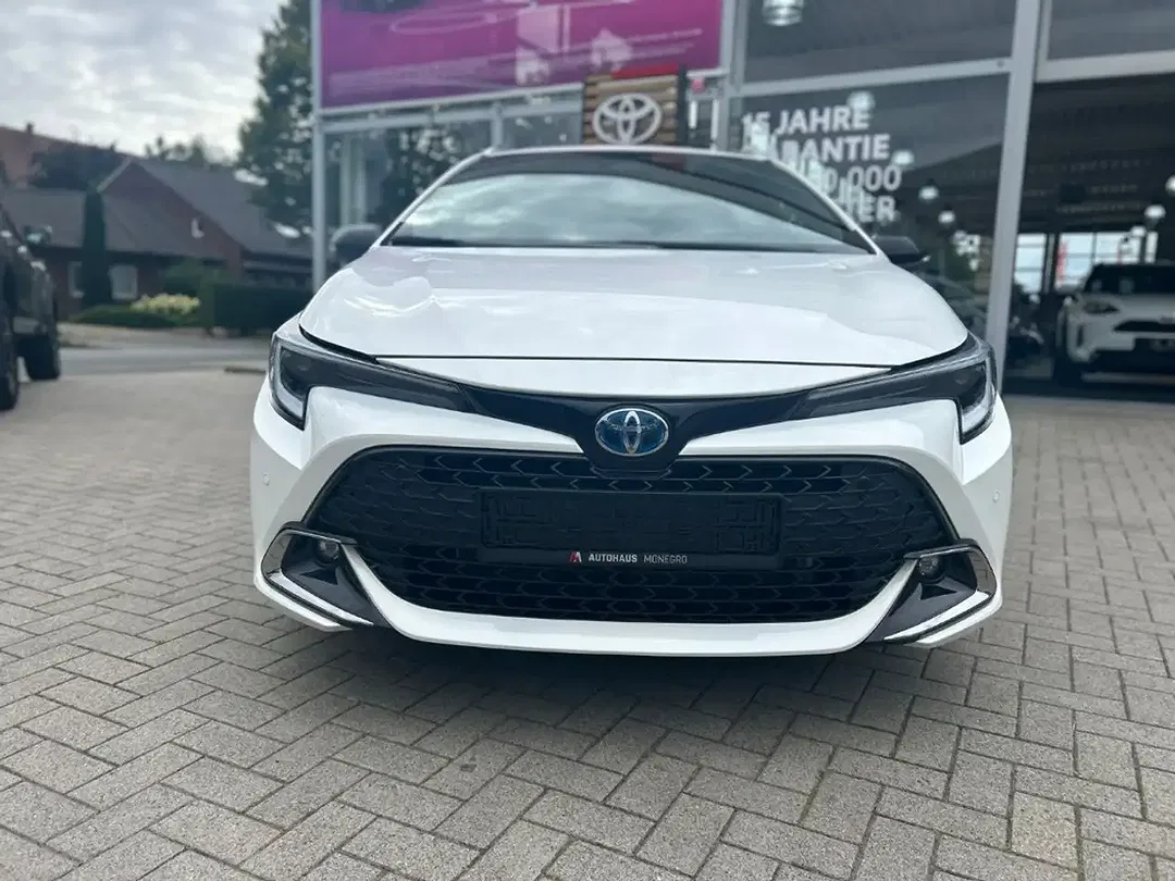 Toyota Corolla - Thumbnail 9