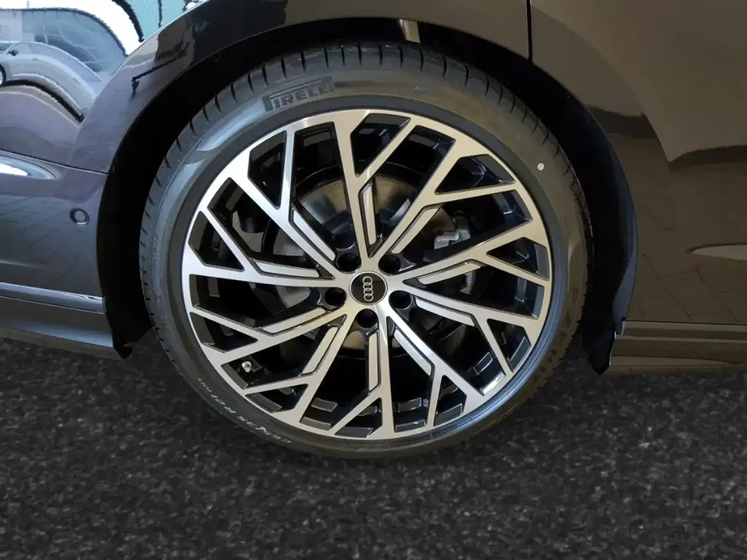 Audi A8 - Thumbnail 7
