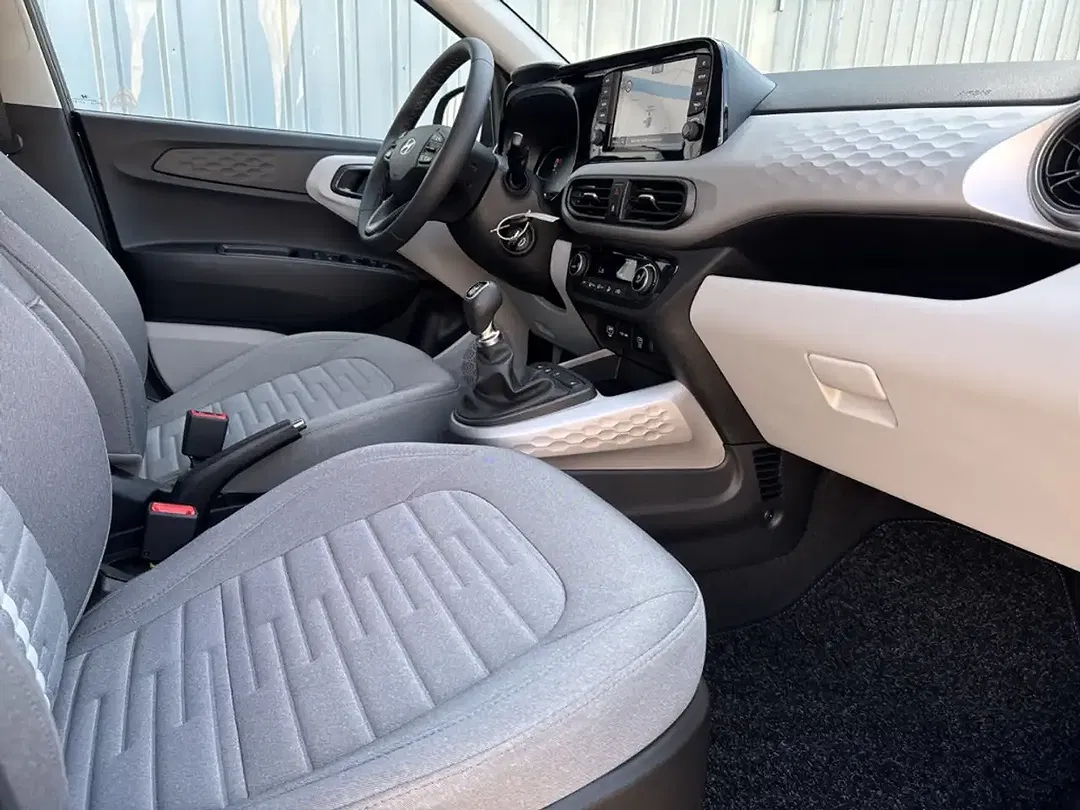 Hyundai i10 - Thumbnail 10