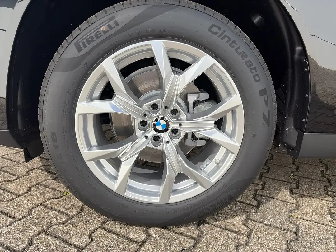 BMW X3 - Thumbnail 15