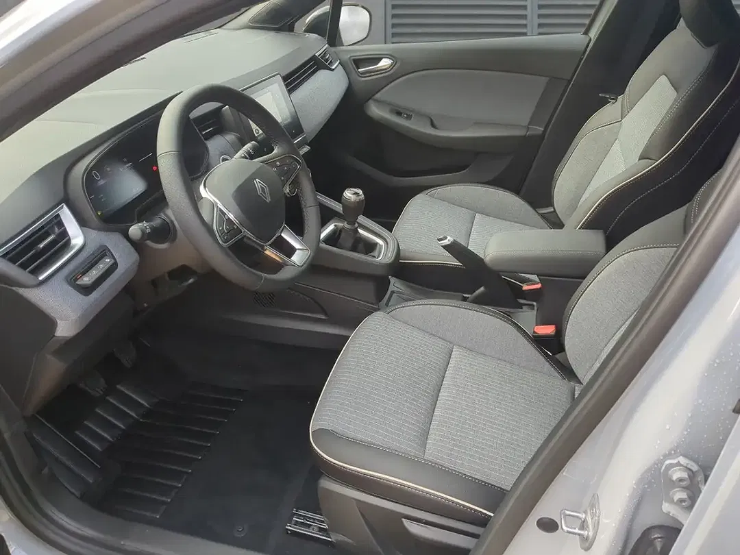 Renault Clio - Thumbnail 12