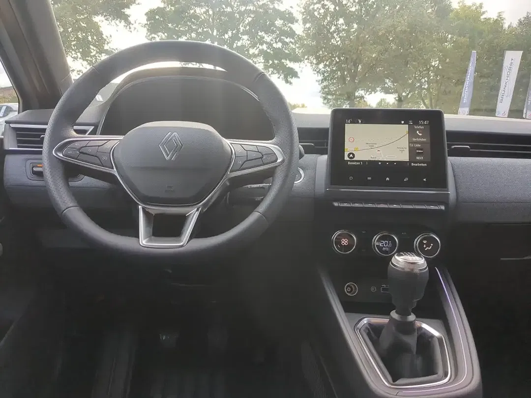 Renault Clio - Thumbnail 5