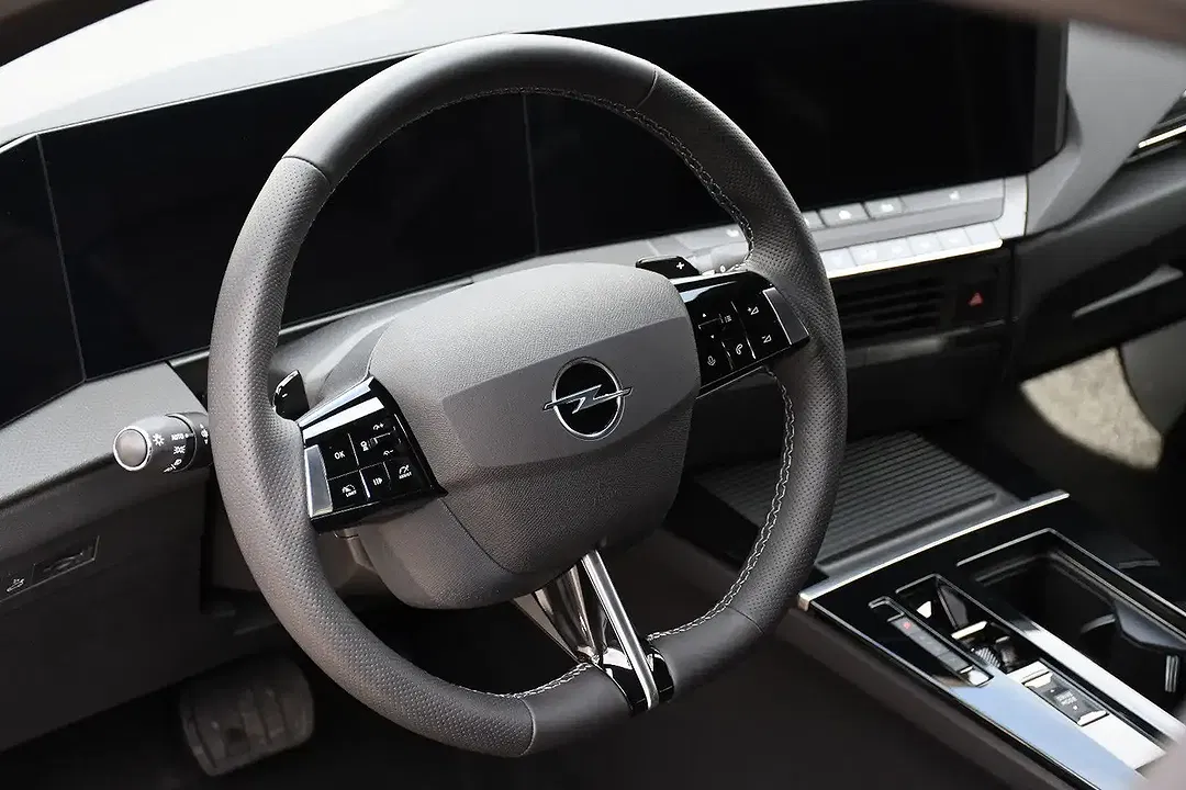 Opel Astra - Thumbnail 14