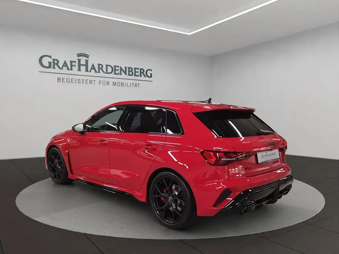 Audi RS3 - Thumbnail 3