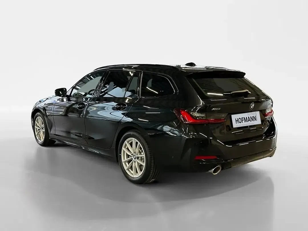 BMW 330 - Thumbnail 4