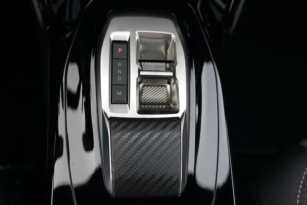 Peugeot 2008 - Thumbnail 12