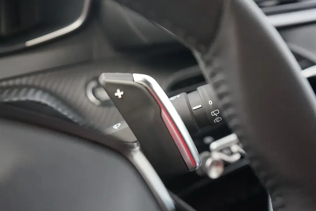 Peugeot 2008 - Thumbnail 24