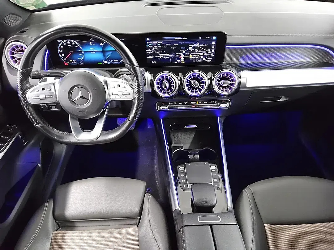 Mercedes-Benz EQB 250 - Thumbnail 4