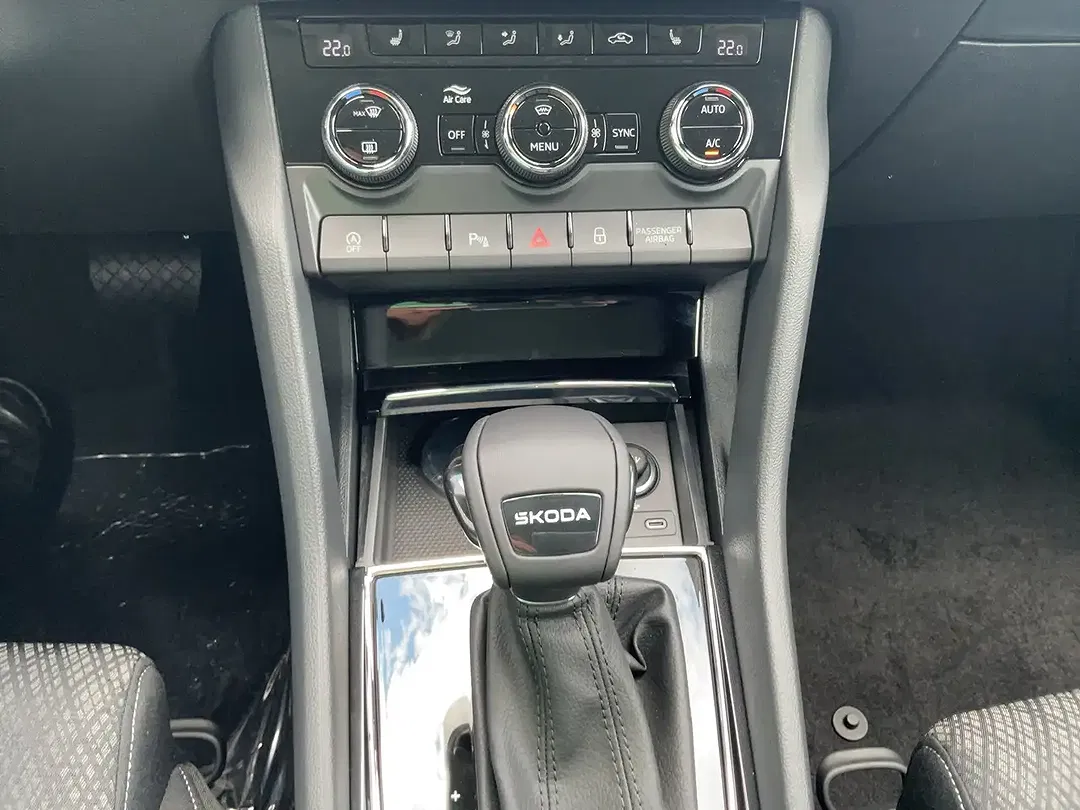 Skoda Karoq - Thumbnail 14