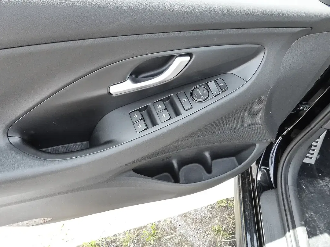 Hyundai i30 - Thumbnail 13