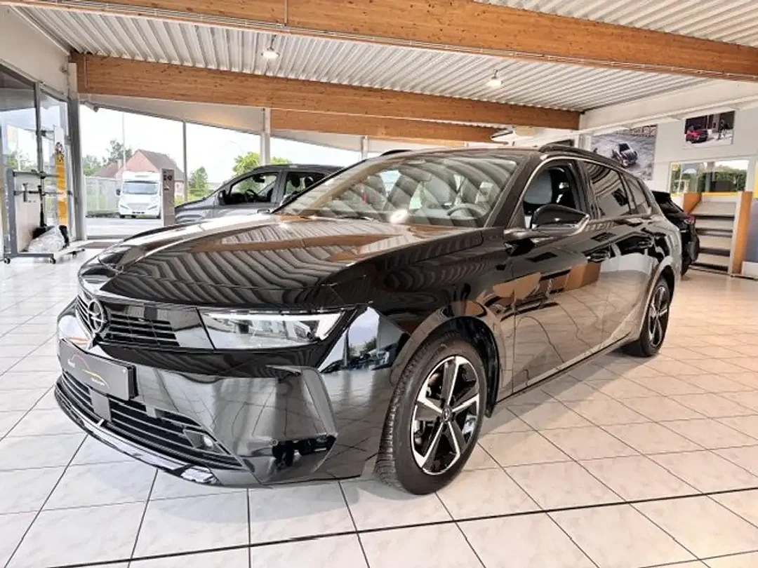 Opel Astra - Afbeelding 1