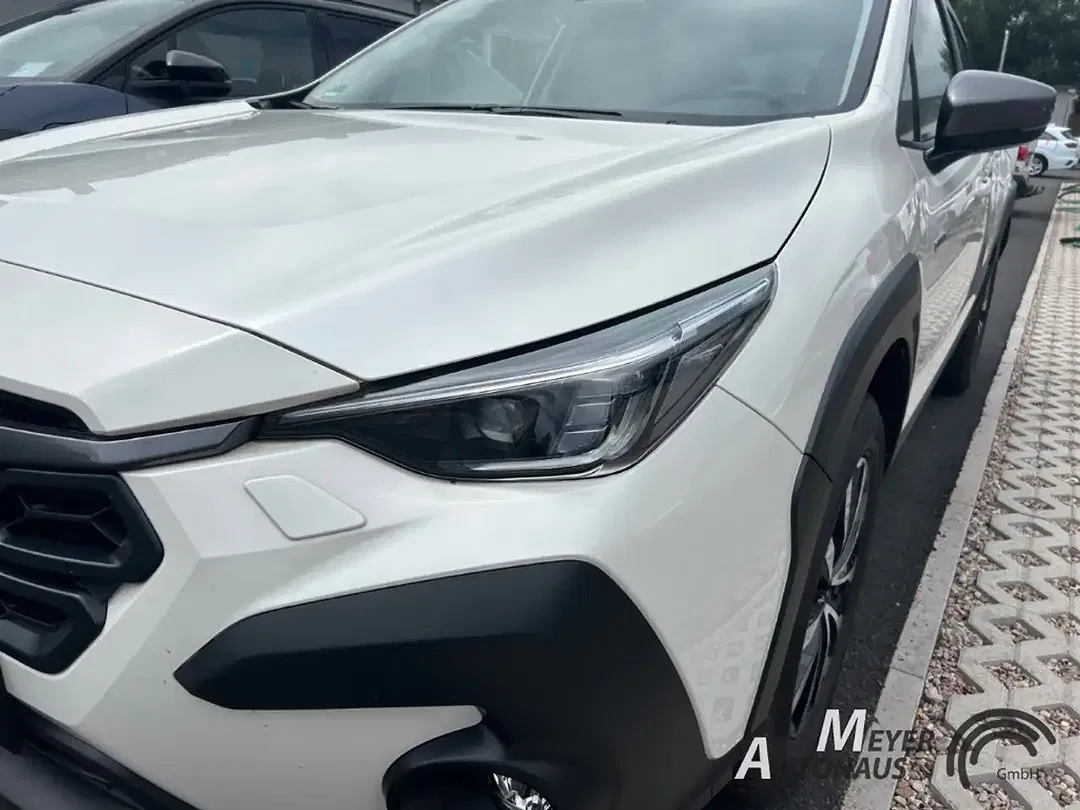 Subaru Crosstrek - Thumbnail 10