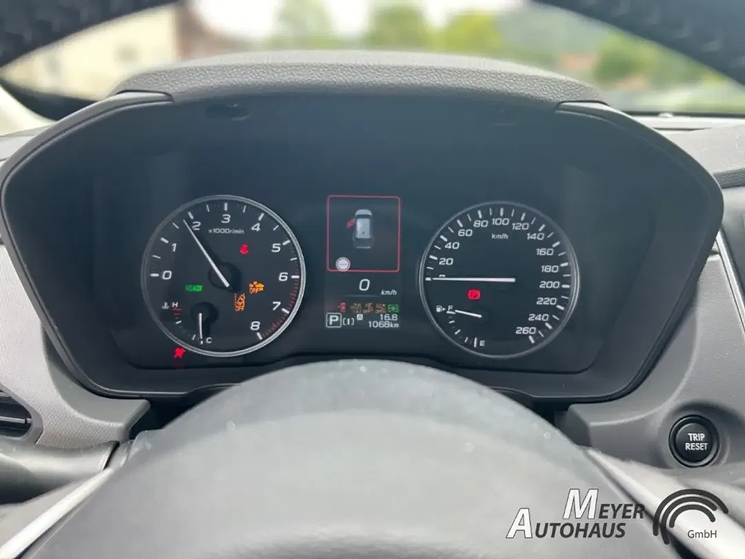 Subaru Crosstrek - Thumbnail 3