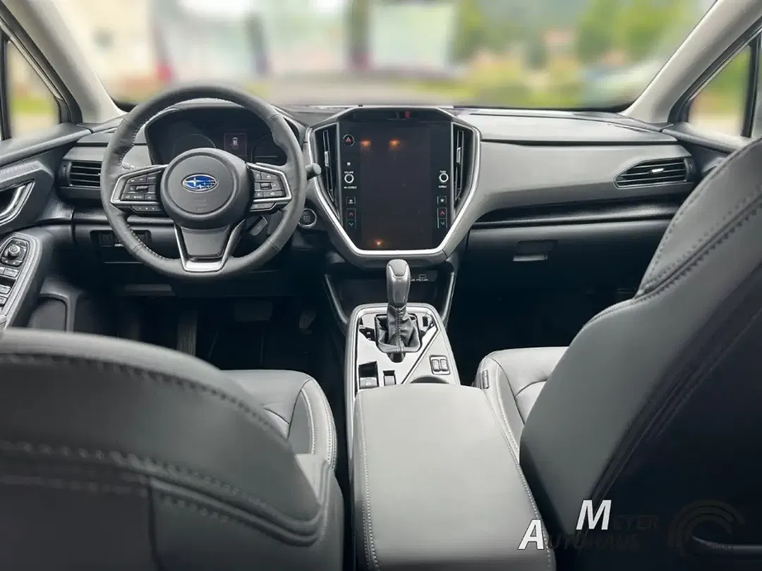 Subaru Crosstrek - Thumbnail 5
