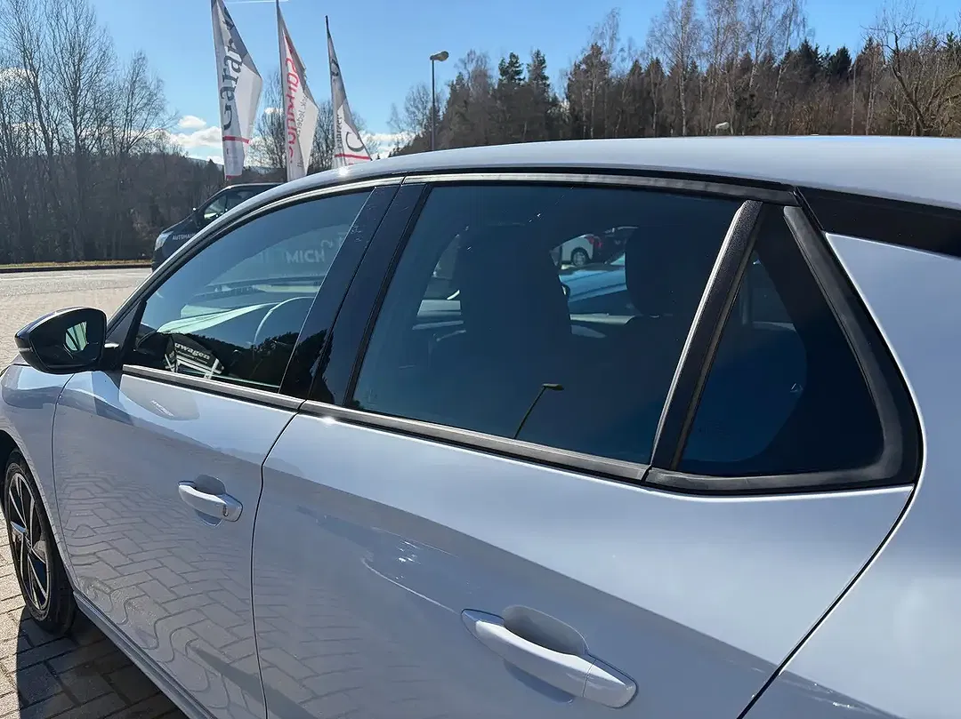 Opel Corsa - Thumbnail 7