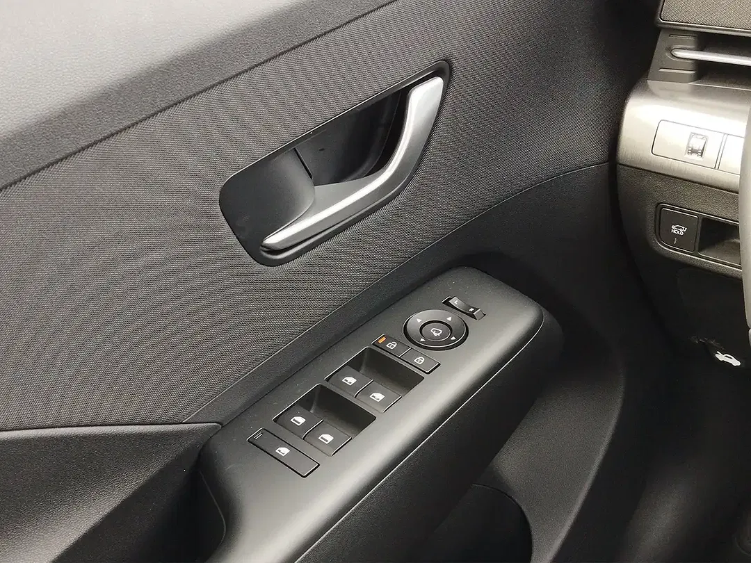 Hyundai KONA - Thumbnail 12