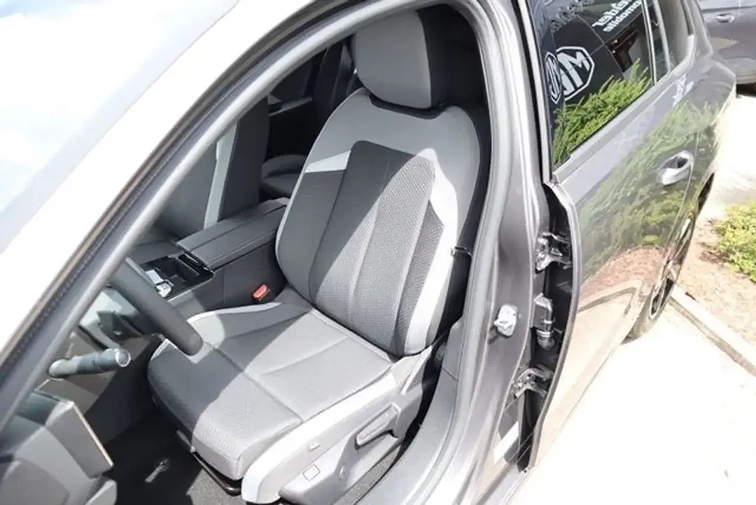 Opel Astra - Thumbnail 11