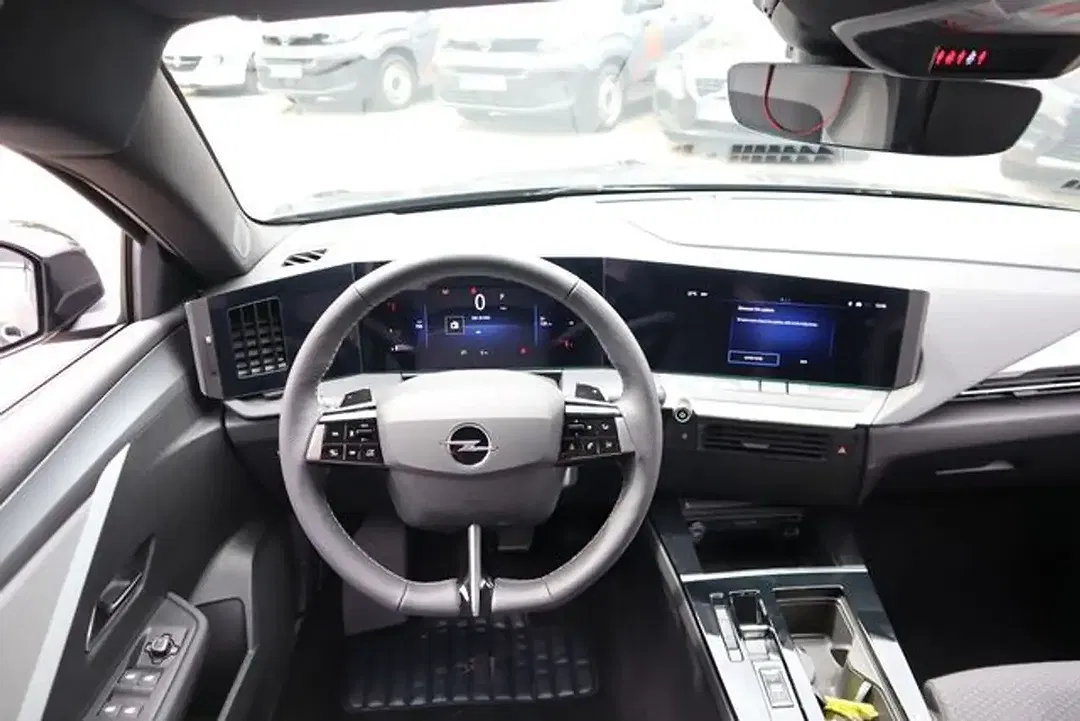 Opel Astra - Thumbnail 8