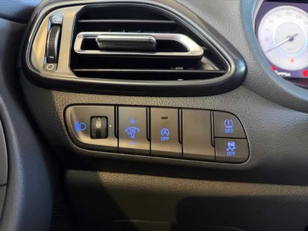 Hyundai i30 - Thumbnail 14
