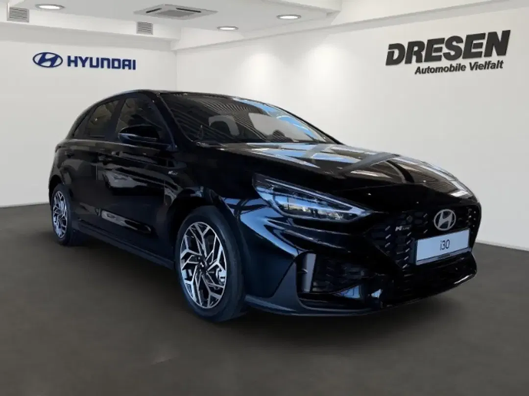 Hyundai i30 - Thumbnail 1