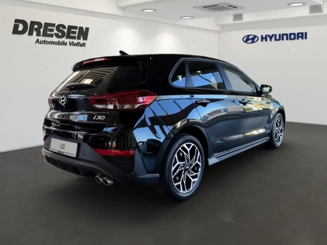 Hyundai i30 - Thumbnail 2