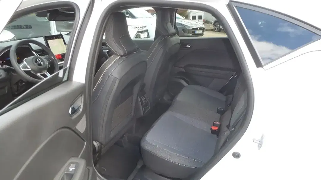 Mitsubishi ASX - Thumbnail 8