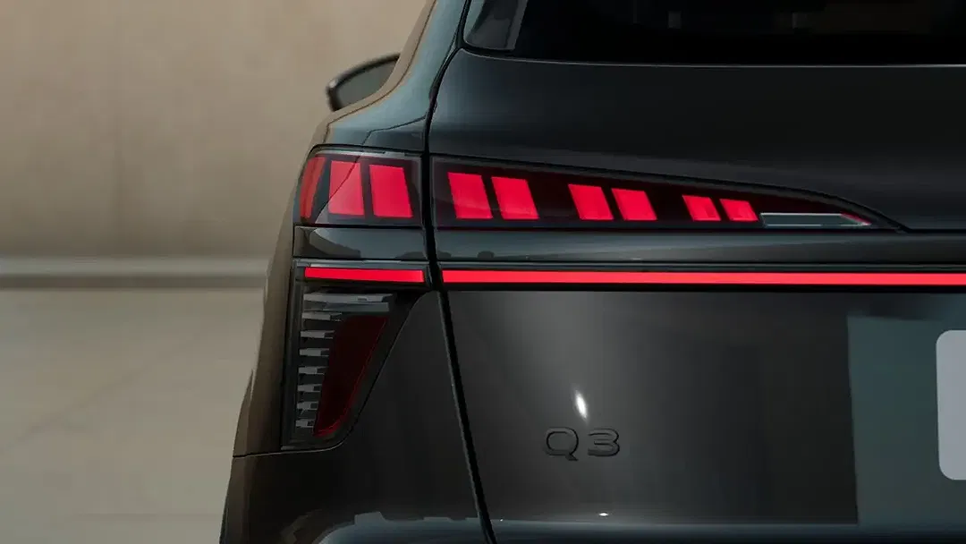 Audi Q3 - Thumbnail 6