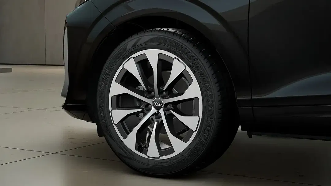 Audi Q3 - Thumbnail 8