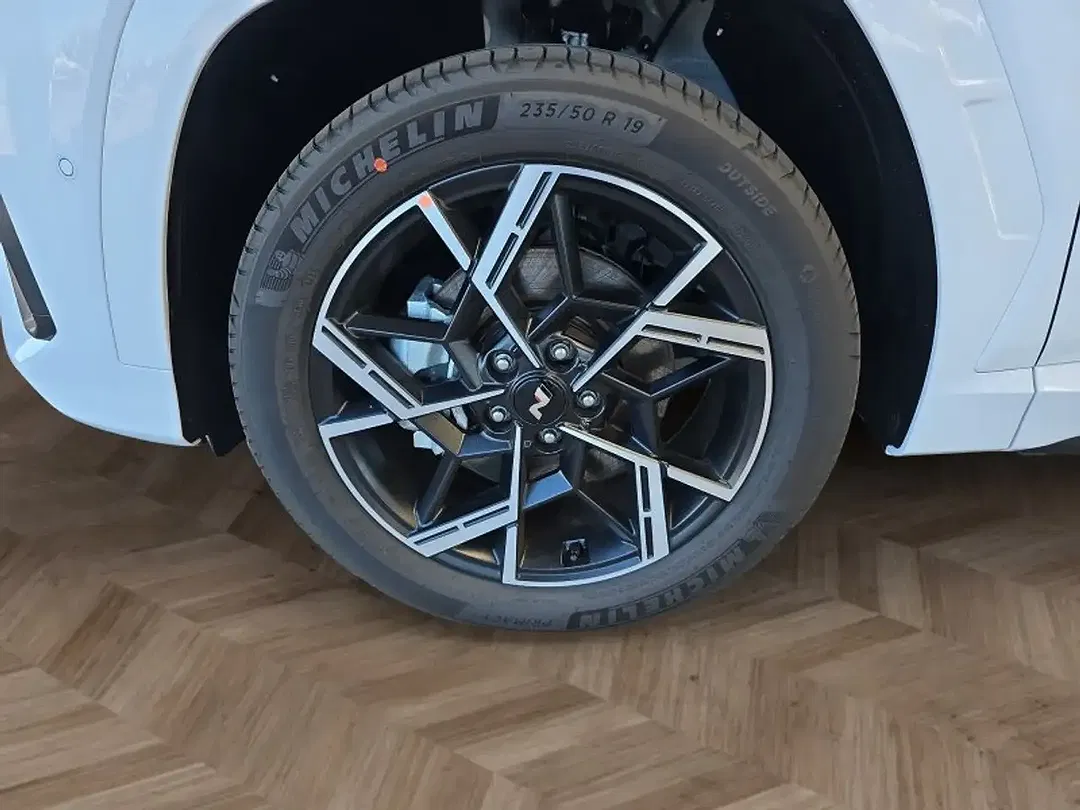 Hyundai TUCSON - Thumbnail 15
