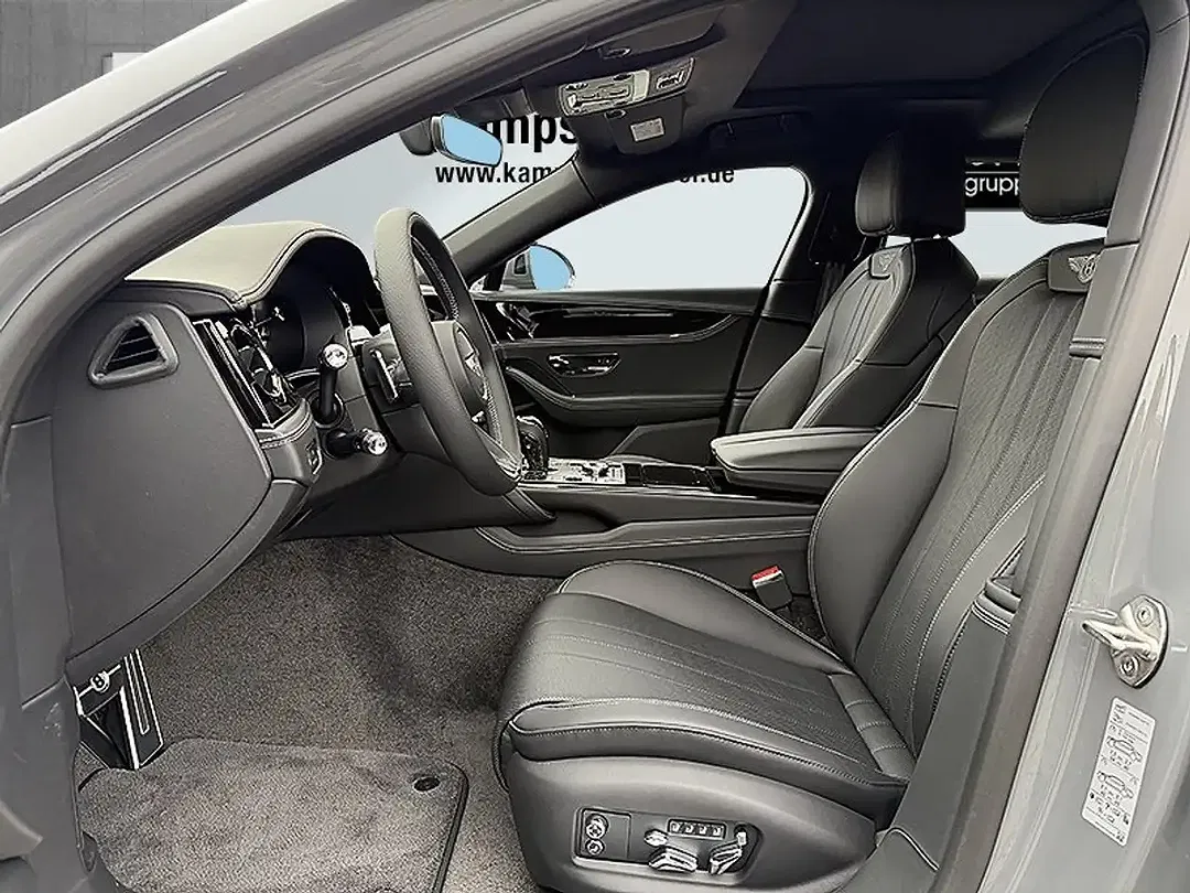 Bentley Flying Spur - Thumbnail 12