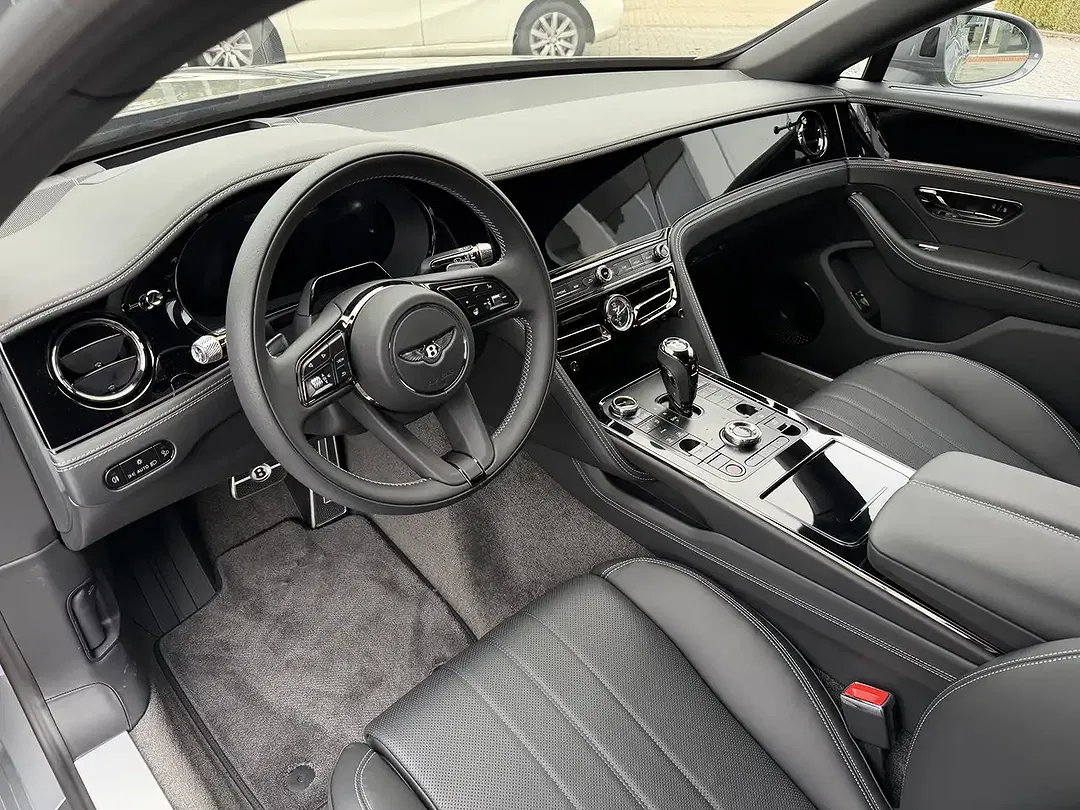 Bentley Flying Spur - Thumbnail 13