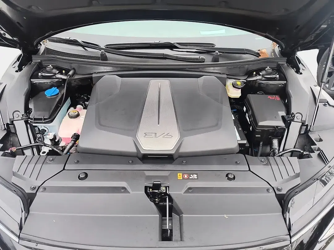 Kia EV6 - Thumbnail 12