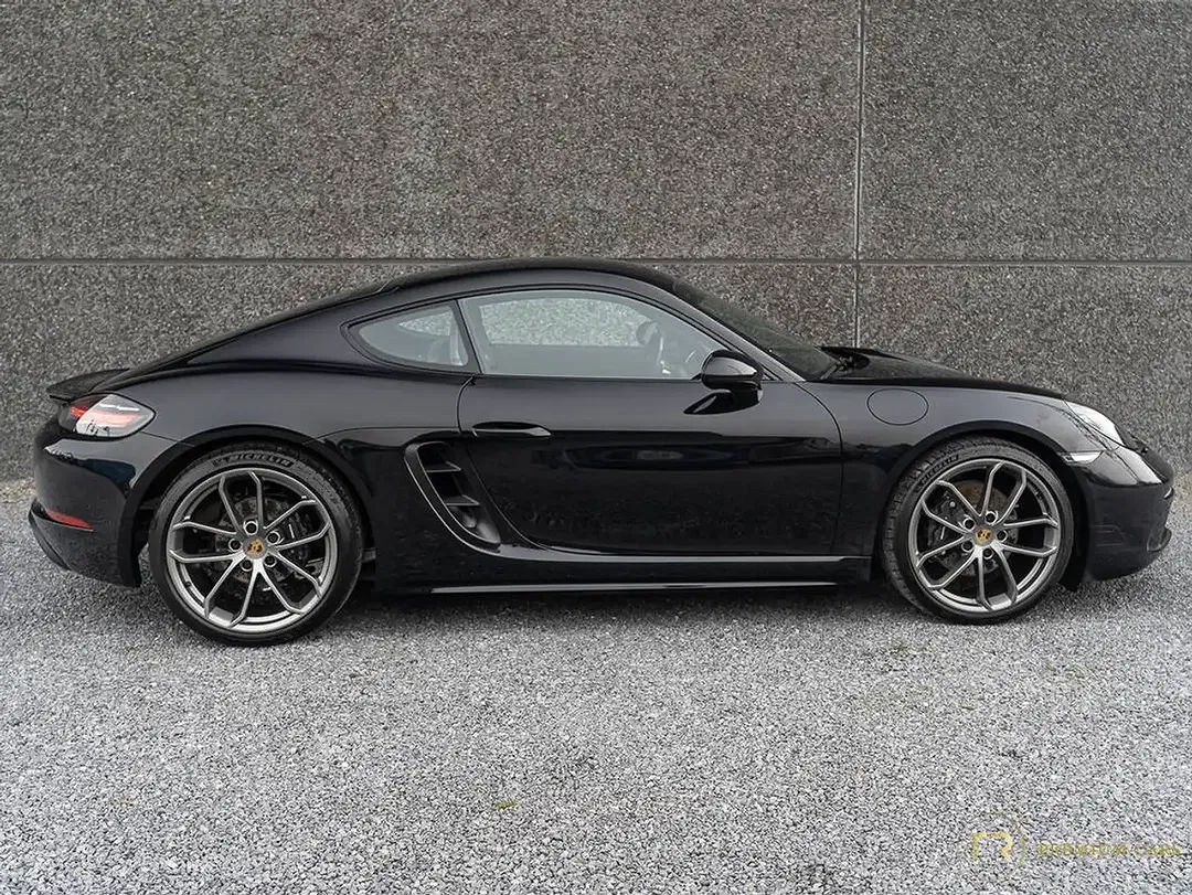 Porsche Cayman - Thumbnail 10