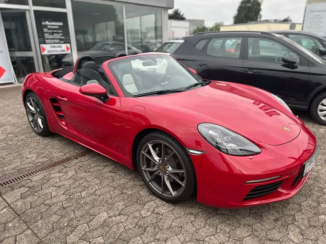 Porsche Boxster - Thumbnail 2