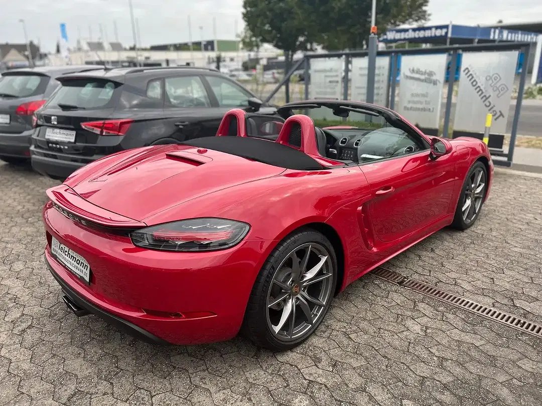 Porsche Boxster - Thumbnail 6