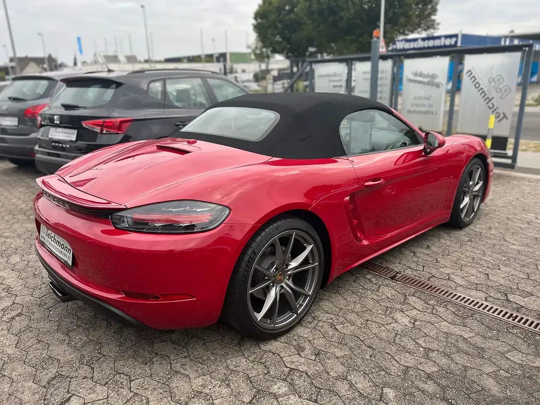 Porsche Boxster - Thumbnail 7