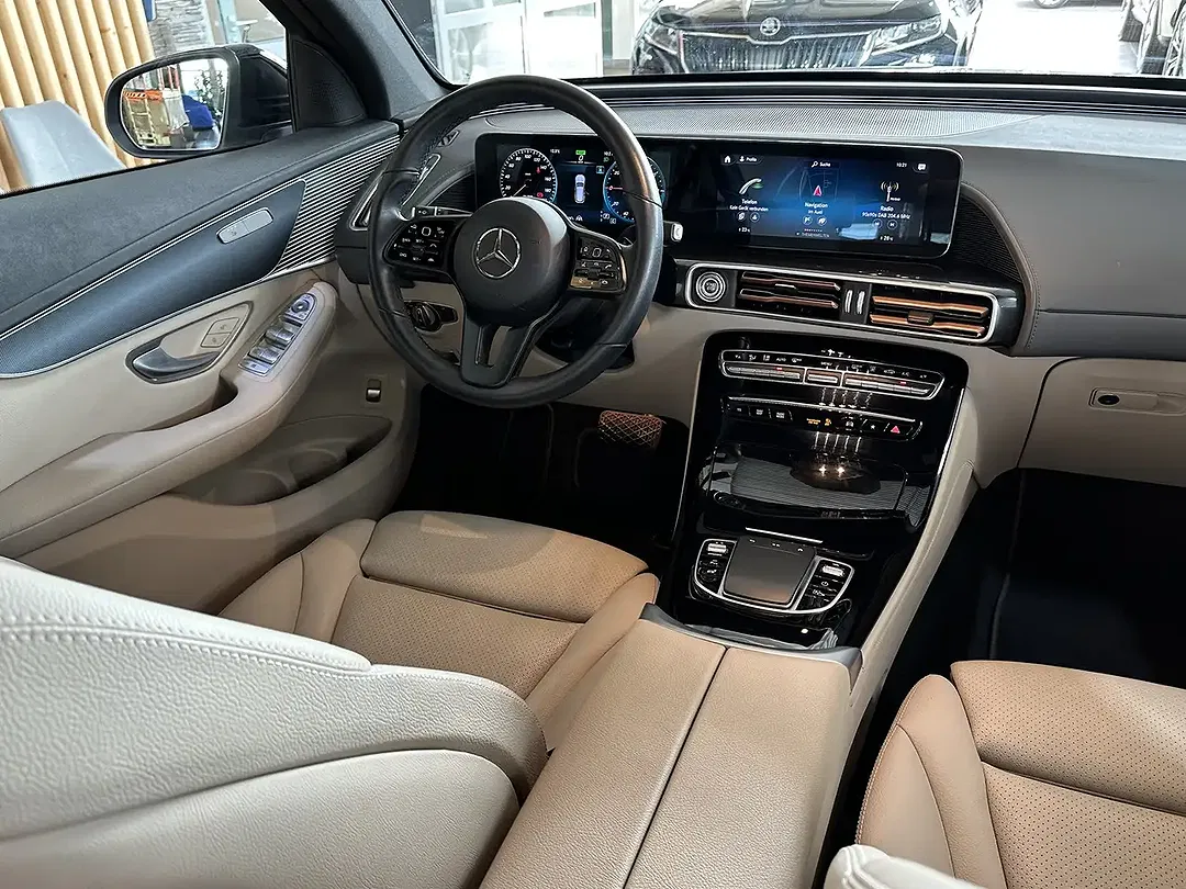 Mercedes-Benz EQC 400 - Thumbnail 8
