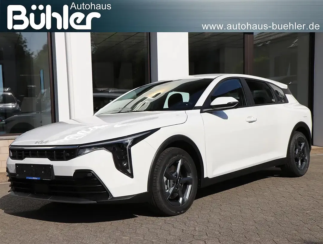 Kia K4 - Thumbnail 1