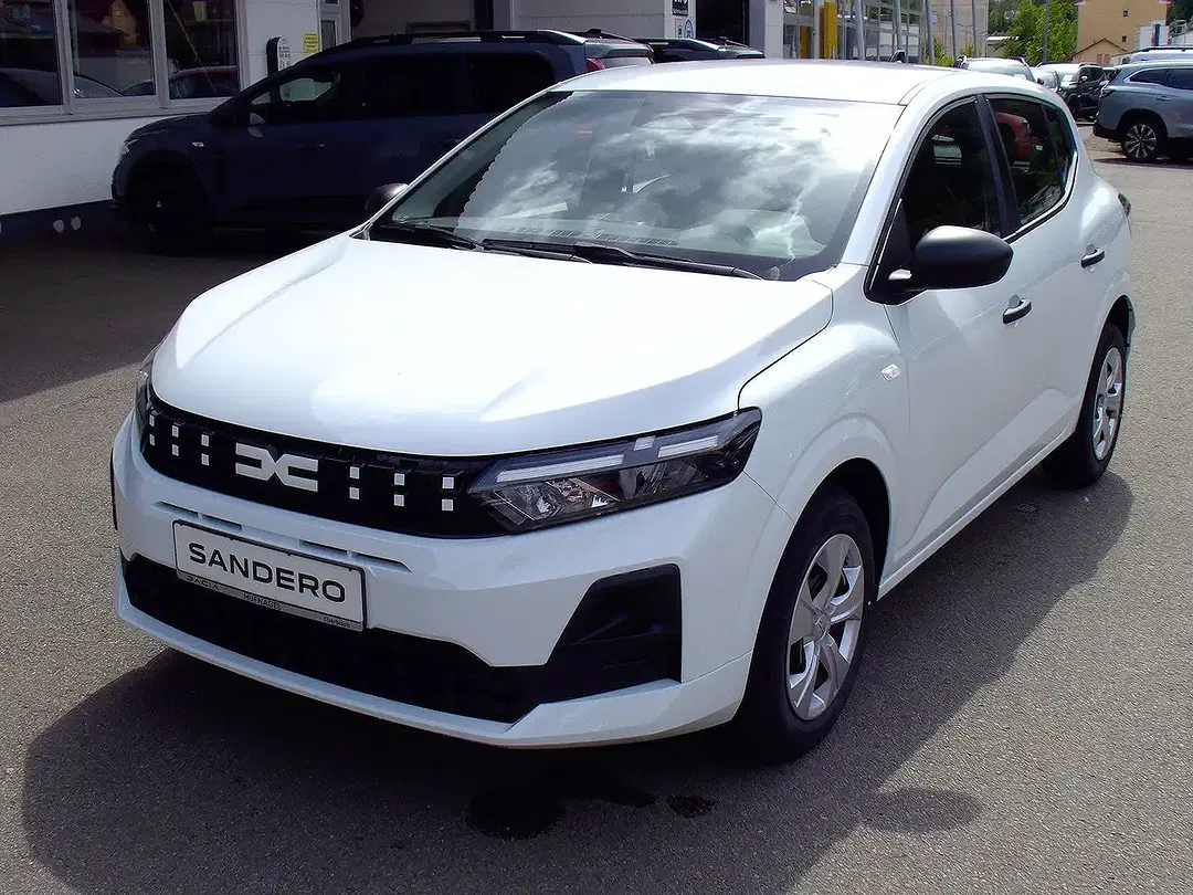 Dacia Sandero - Thumbnail 1