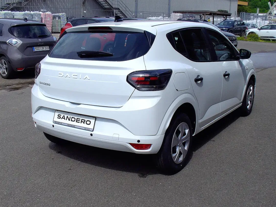 Dacia Sandero - Thumbnail 4
