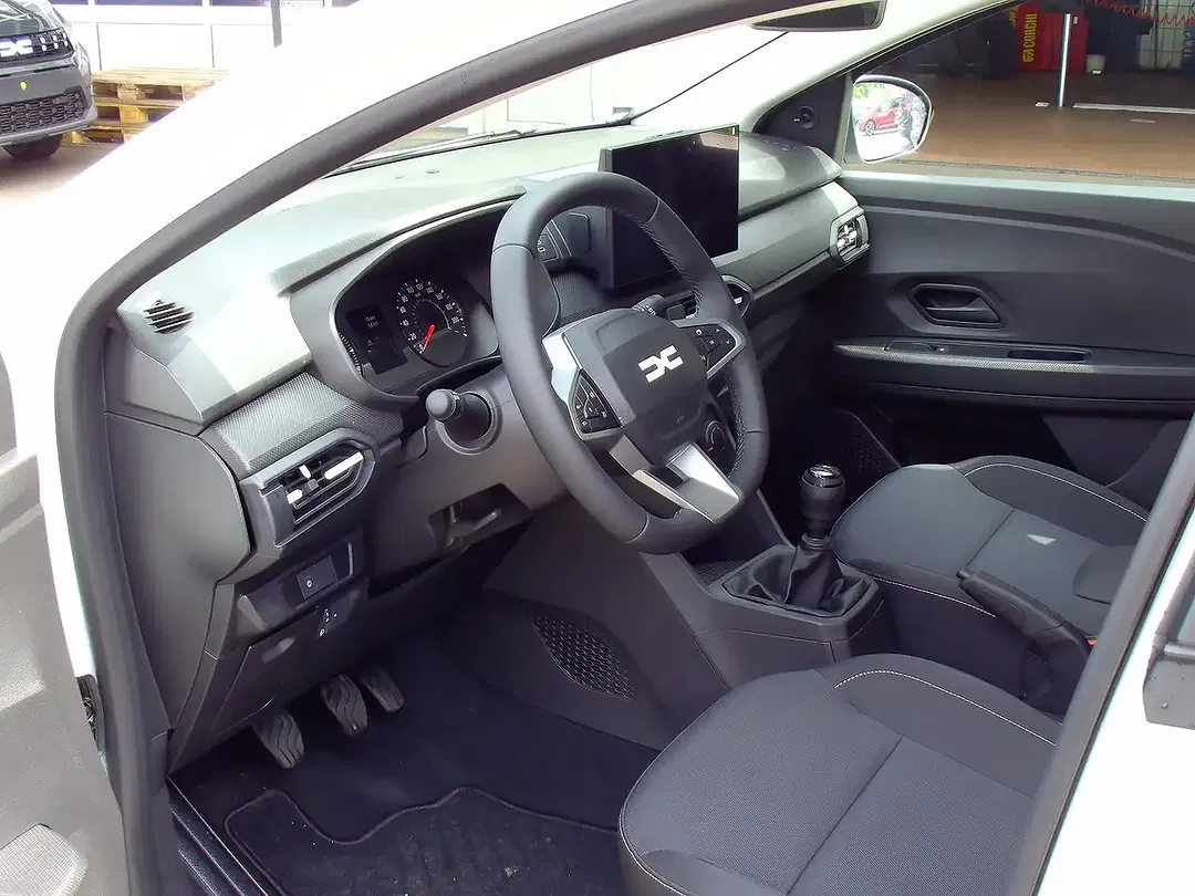 Dacia Sandero - Thumbnail 8