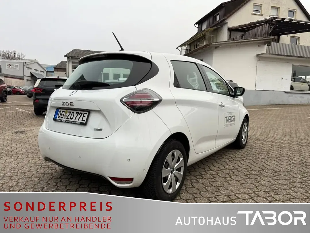Renault ZOE - Thumbnail 4