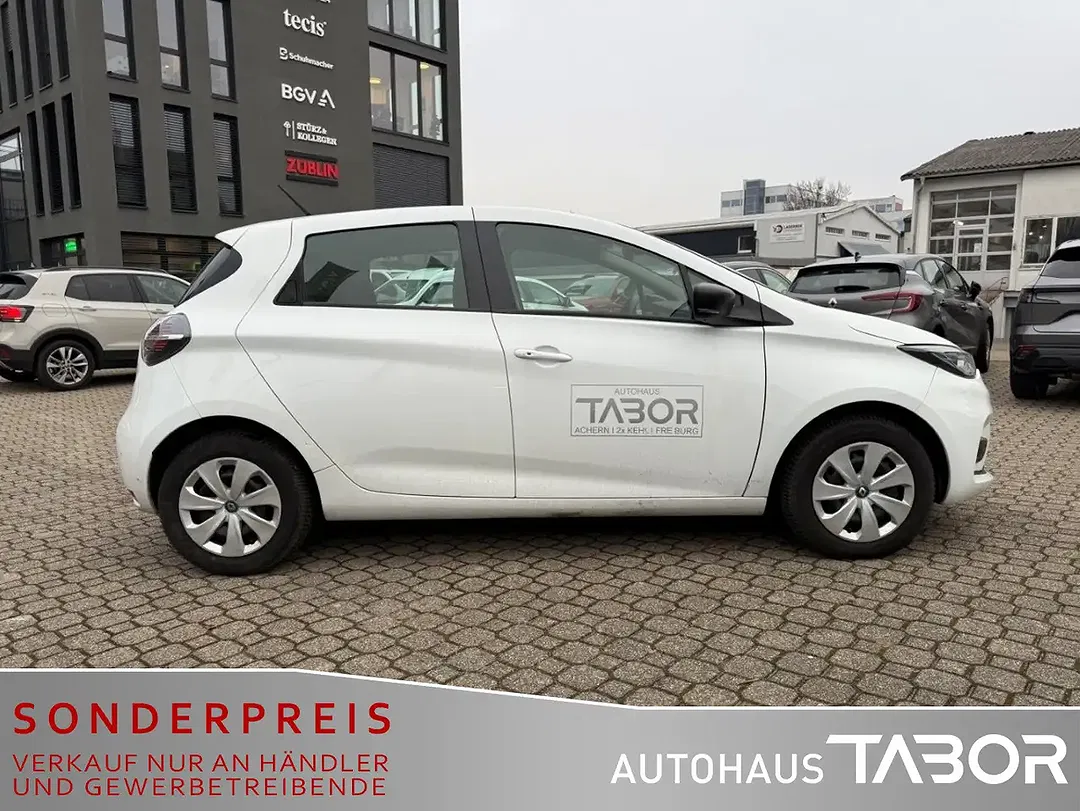 Renault ZOE - Thumbnail 8