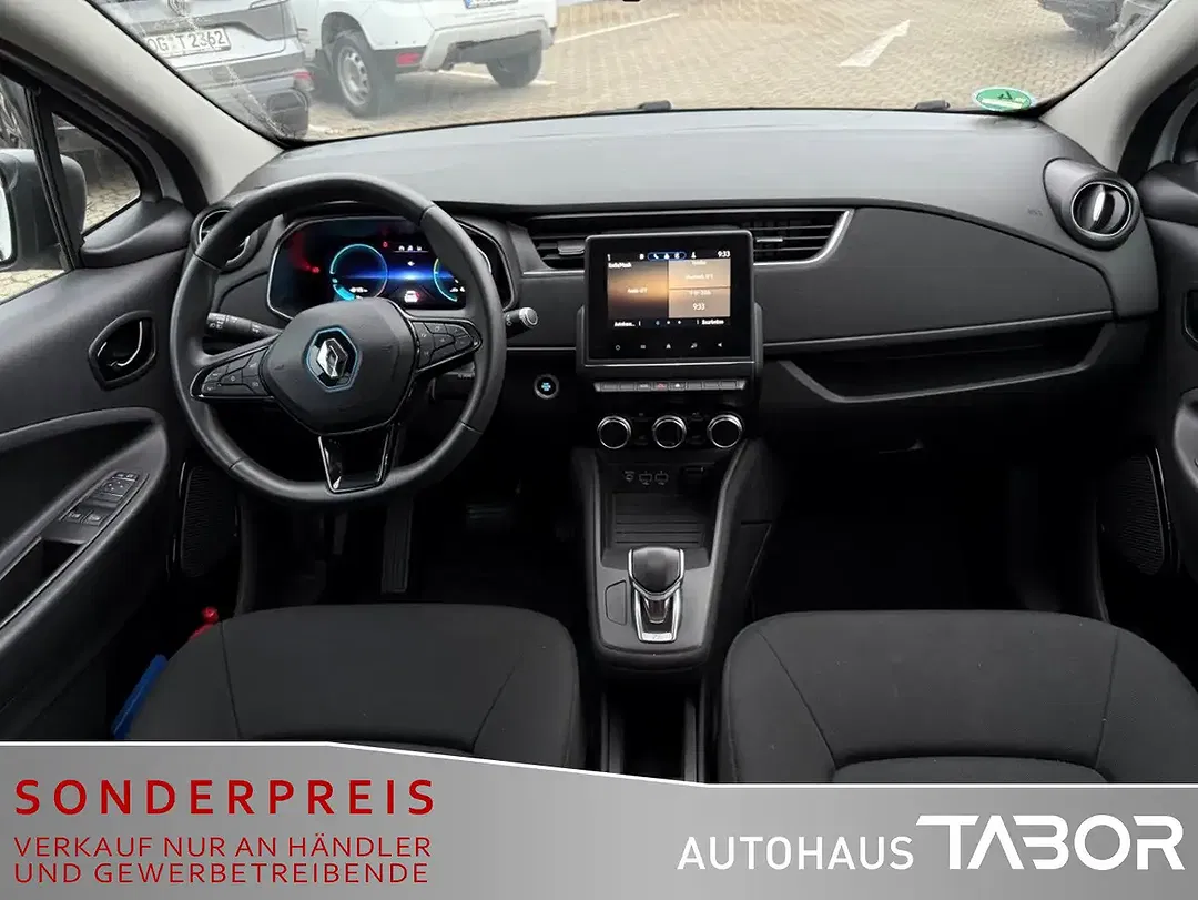 Renault ZOE - Thumbnail 9