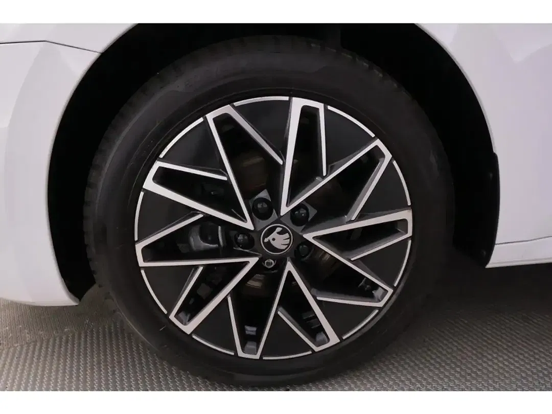 Skoda Octavia - Thumbnail 14