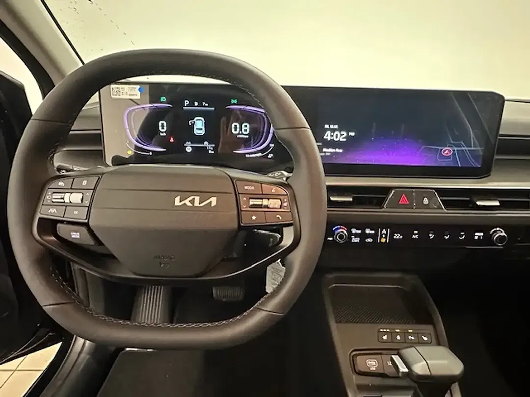 Kia Stonic - Thumbnail 11