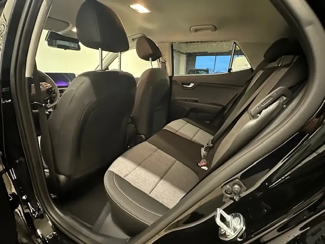 Kia Stonic - Thumbnail 14