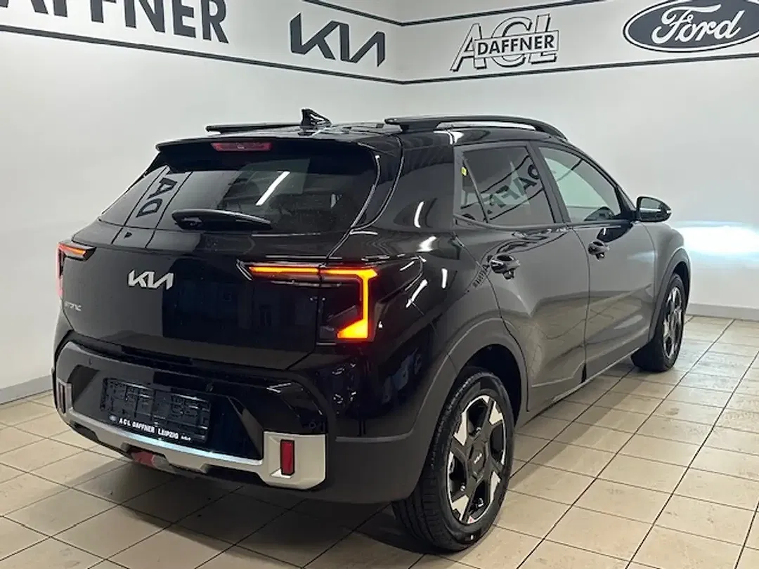 Kia Stonic - Thumbnail 4